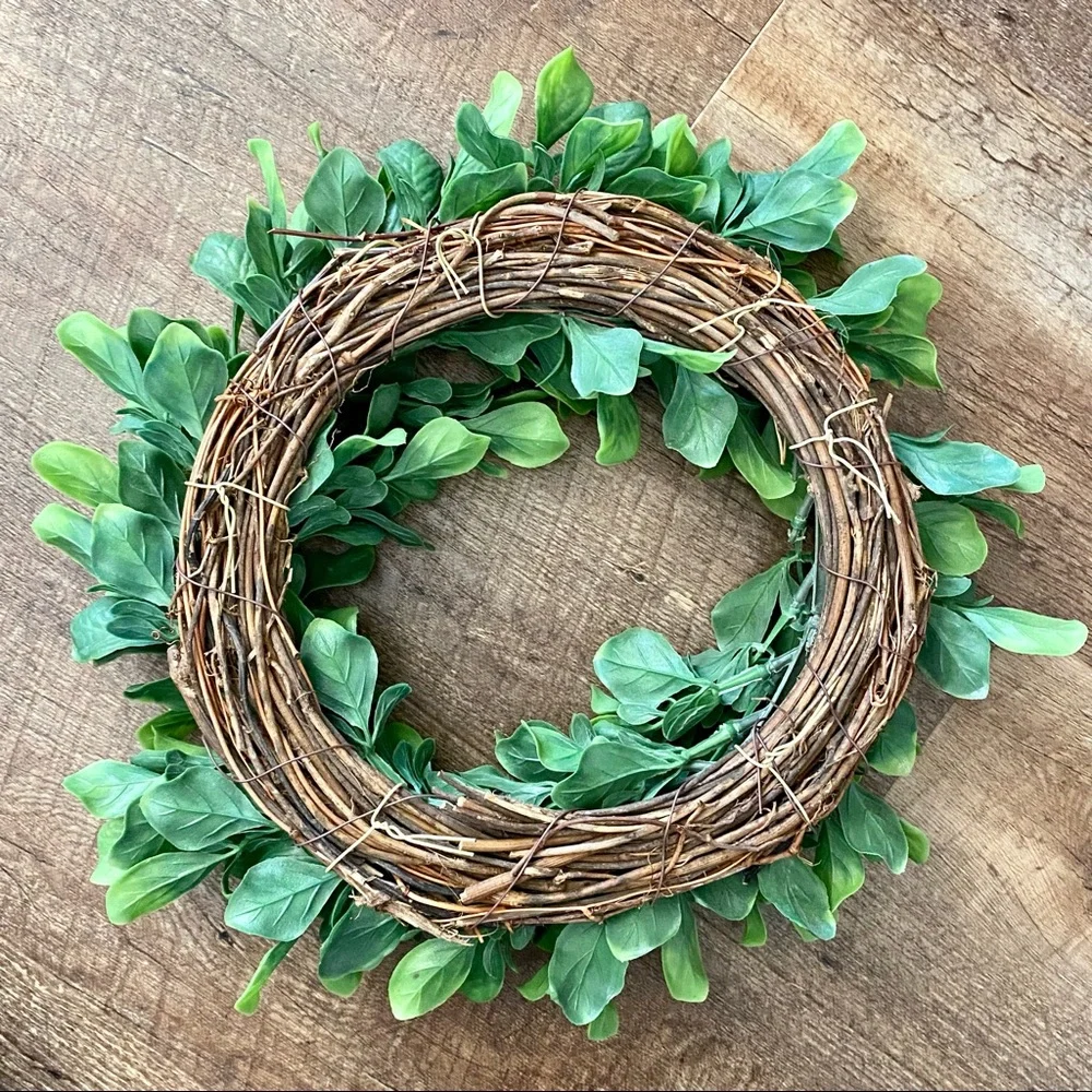 Faux Green Boxwood Greenery Wreath 12